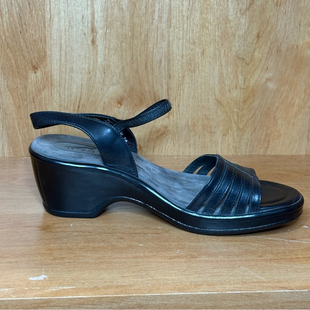 Black Women's Leather Slingback Sandal - Picture 4 of 8